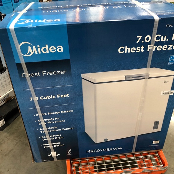 Midea freezer brand new from box! WHITE - Picture 1 of 1